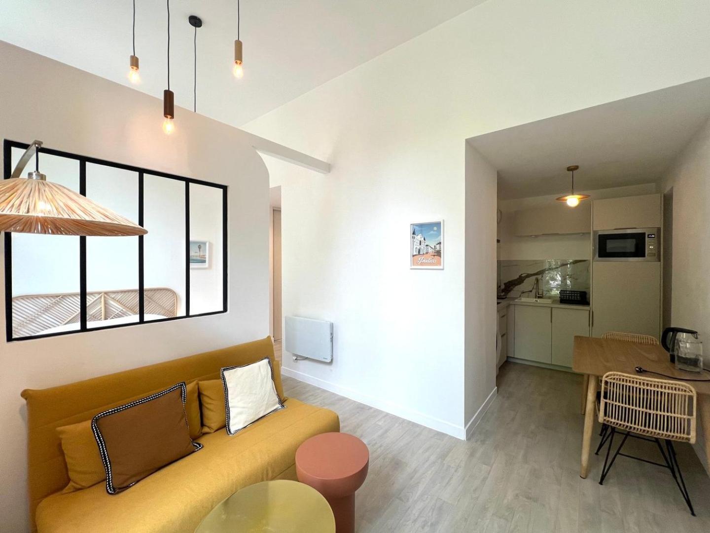 Le Clos Demoiselles Apartment *